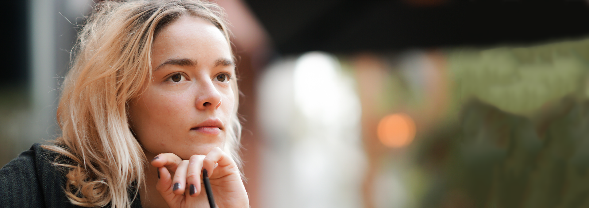 shutterstock_1499410235 A woman looking for hope during her pregnancy during the holidays